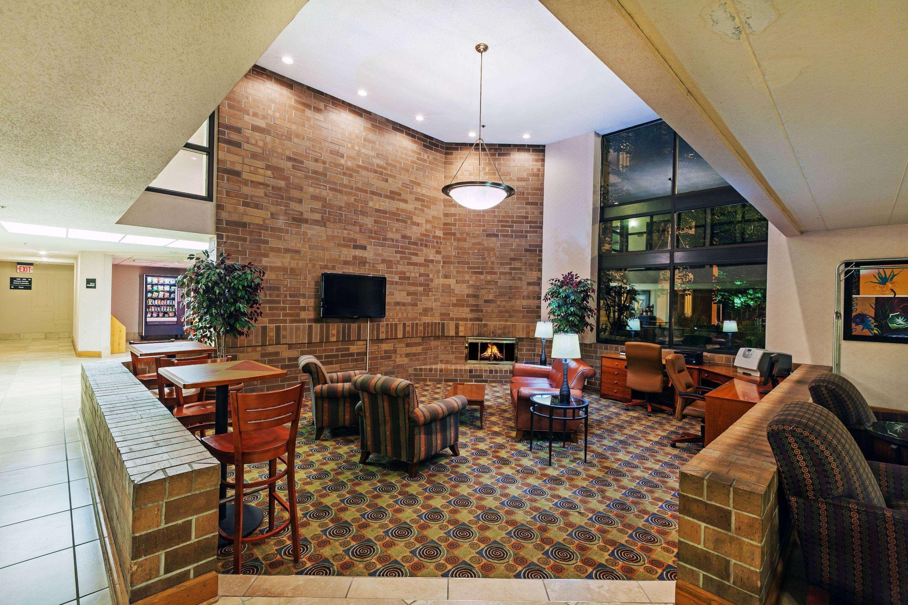 Americinn By Wyndham Omaha Exterior foto